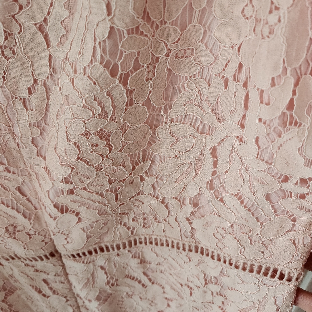 Lacey Dress - Picture 5 of 6
